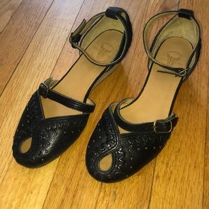 FRYE Tess Ankle Sandals